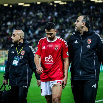 الأهلي "المترنّح" يُظهر "العين الحمراء" للاعبيه بعقوبة مضاعفة