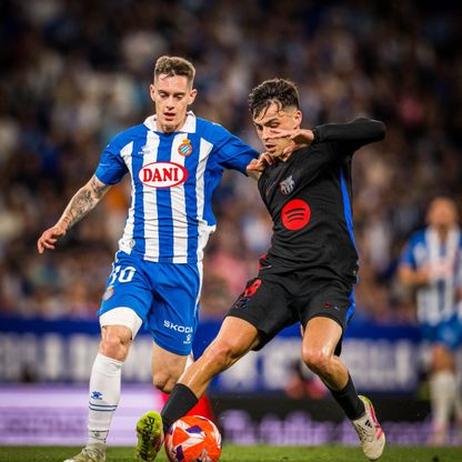 إسبانيول يتخذ قراراً ديكتاتورياً ضد رموز برشلونة في الديربي