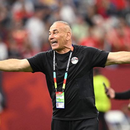 تحذير شديد اللهجة للاعبي منتخب مصر بسبب "السوشيال ميديا"