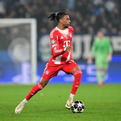 مايكل أوليس يخاطر بعقوبة يويفا بعد إنذار متعمد أمام أتالانتا