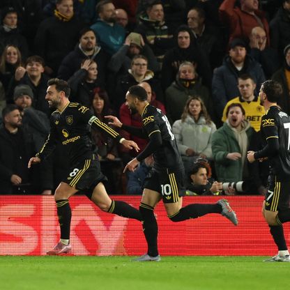 مانشستر يونايتد يُغرِق ولفرهامبتون ويرتقي للمركز السادس بالدوري الإنجليزي