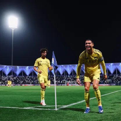 كريستيانو رونالدو نجم النصر يحتفل بهدفه أمام الفتح بالدوري السعودي - 14 فبراير 2026