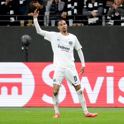 3 صفقات لفرانكفورت تحوّل 16 مليون يورو إلى 255 مليوناً