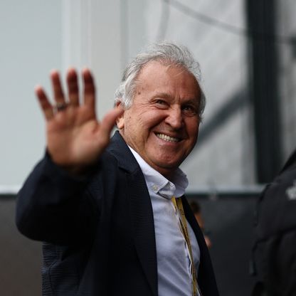 زيكو يسخر من أندية أوروبا: تختلق الأعذار وتحظى بتقدير مبالغ فيه