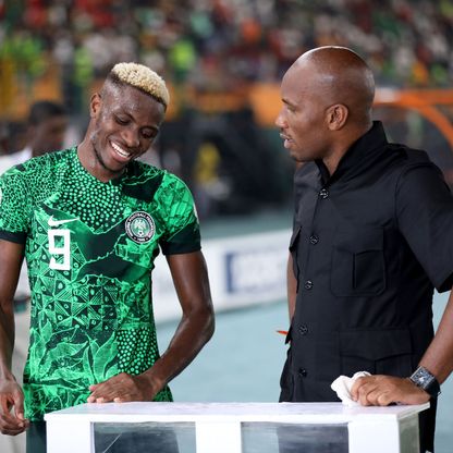 أوسيمين يتحدث عن مستقبله ويكشف عن قدوته في كرة القدم