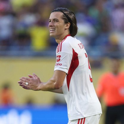 كاريراس في "زيارة خاطفة" لمدريد قبل انتقاله إلى الريال