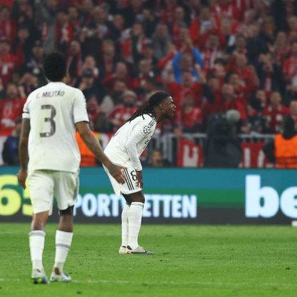 هل يلحق ريال مدريد ببرشلونة ويشكو الحكم لدى "يويفا"؟