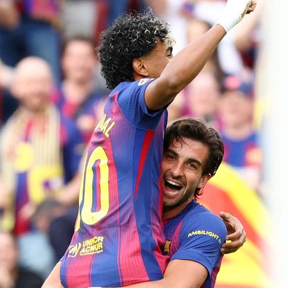ما سر إصرار برشلونة على التخلص سريعاً من فيران توريس؟