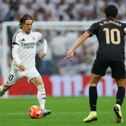 مودريتش يريد الاعتزال في ريال مدريد.. ويثير "اهتماماً قطرياً"
