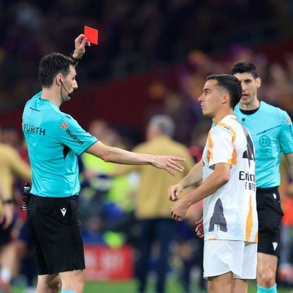 طرد 3 لاعبين من ريال مدريد في الكلاسيكو.. روديغر مهدد بعقوبة قاسية