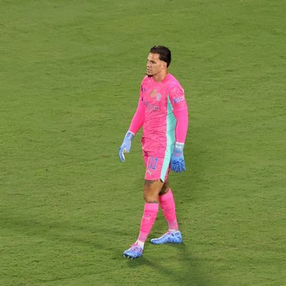 غلطة سراي يتواصل مع مانشستر سيتي لضم الحارس إيدرسون