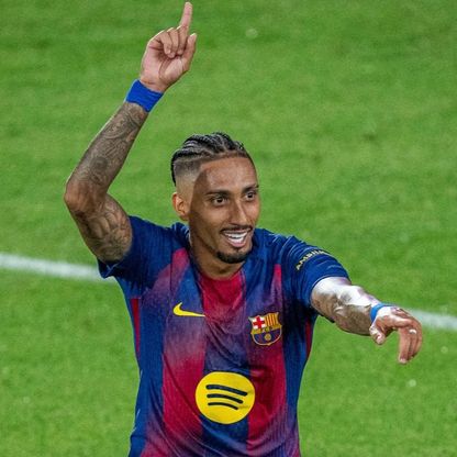 برشلونة يُكرم وفادة فابريغاس باكتساح كومو في كأس جوان غامبر