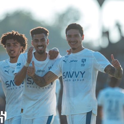 نونيز يضع بصمته الأولى مع الهلال بفوز ساحق على آراو السويسري