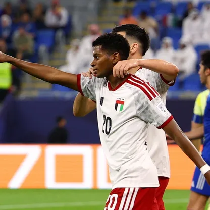 احتفال لاعبي الإمارات بتسجيل هدف في مرمى الكويت بكأس العرب - 9 ديسمبر 2025