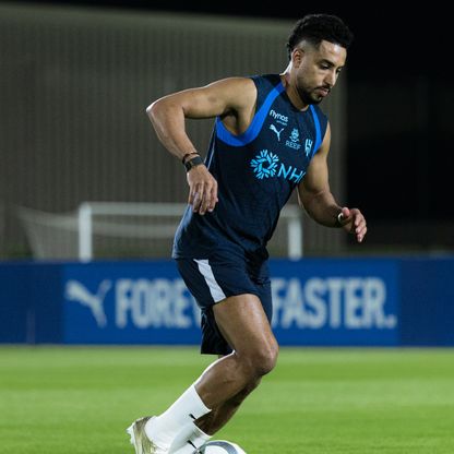الهلال بالقوة الضاربة أمام الحزم وسالم الدوسري على مقاعد البدلاء