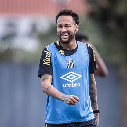 كابوس الإصابات يطارد نيمار ويبعده أكثر عن منتخب البرازيل