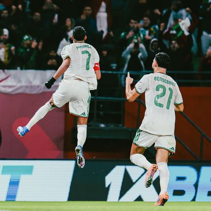 رياض محرز يصبح ثاني أفضل هدّاف للجزائر ويعادل أرقام ماجر التاريخية