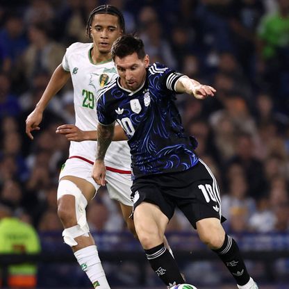 موريتانيا تحرج أبطال العالم.. وحارس الأرجنتين يدق ناقوس الخطر