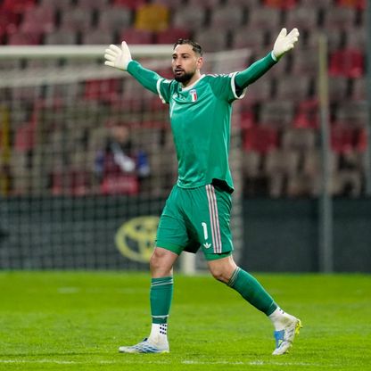 دوناروما يطالب جماهير إيطاليا بالدعم ونسيان خيبة الغياب عن كأس العالم