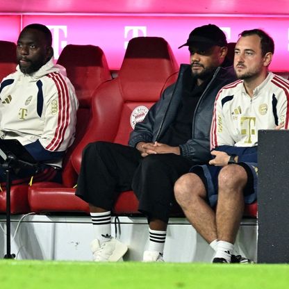 كومباني يغيب عن تدريبات بايرن وقد يقود مواجهة أرسنال "دون وقوف"