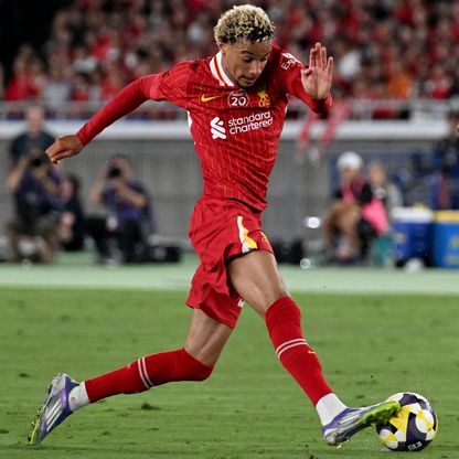 بداية باهتة.. كيف كان أداء إيكيتيكي في مباراته الأولى مع ليفربول؟