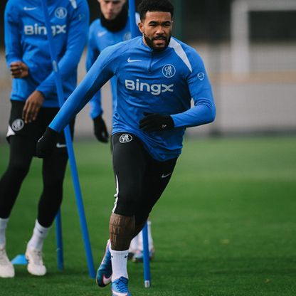 جيمس قائد تشيلسي يخضغ لجراحة ناجحة في الركبة