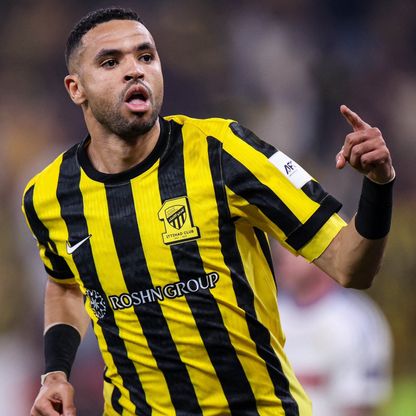 شاهد.. النصيري وعوار يمنحنان التقدم للاتحاد على الغرافة بالشوط الأول