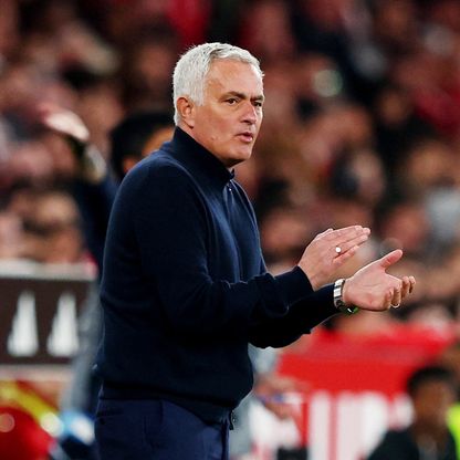 مورينيو يسير على خطى الزمالك: إنجاز تاريخي قد يتحول لكابوس