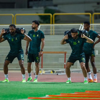 الخليج يرفض الاستعانة بحكام أجانب في الجولات الأولى