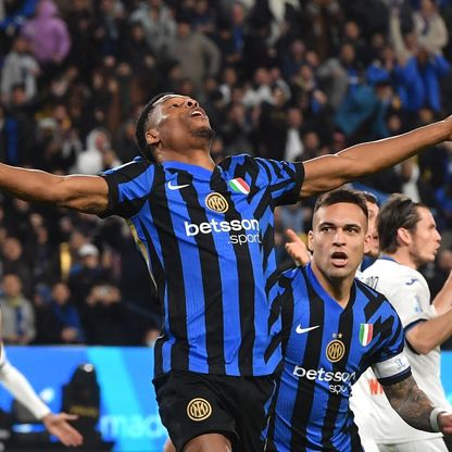 بسبب كوندي.. برشلونة يحسم موقفه من ضم نجم إنتر دومفريس