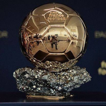 ما الفارق بين جائزتي الكرة الذهبية و"ذا بيست"؟