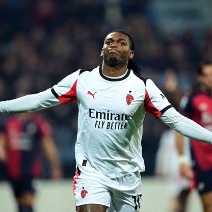 ميلان يدرس تحسين عقد لياو للتخلص من "صداع الإنجليز"