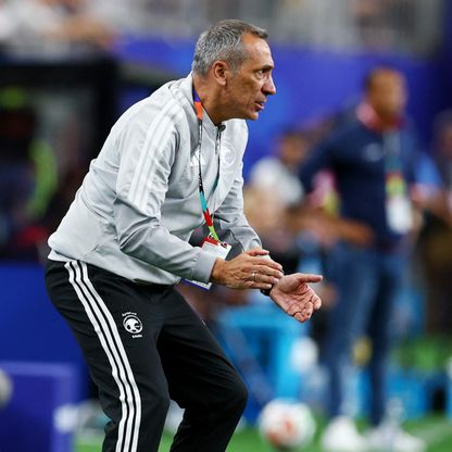 دونيس يقرر استدعاء لاعب وسط الاتحاد بدلاً من مصعب الجوير