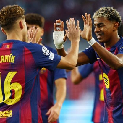 فليك يطارد رقم غوارديولا المذهل مع برشلونة في دوري أبطال أوروبا