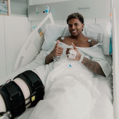 "اليوم تبدأ قصة جديدة".. رسالة رودريغو بعد خضوعه لعملية جراحية