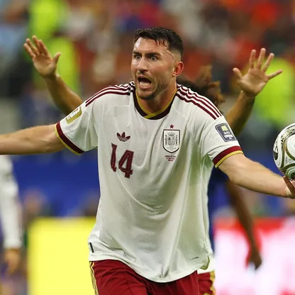 إيميريك لابورت مدافع إسبانيا خلال مباراة فرنسا بنصف نهائي كأس العالم - 14 يوليو 2026