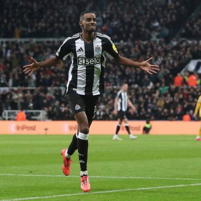 اتفاق مبدئي.. ليفربول يمنح إيزاك "راتب إيكيتيكي"