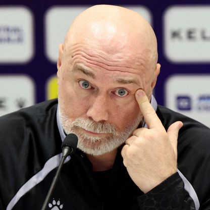 "ركن الباص".. مدرب البوسنة يريد استخدام سلاح مورينيو ضد إيطاليا