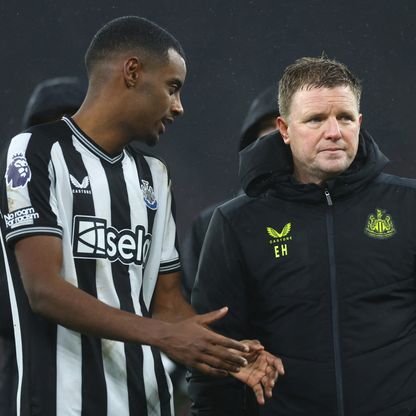 هاو: أرغب ببقاء إيزاك ونيوكاسل سيتخذ القرار الصائب بشأنه