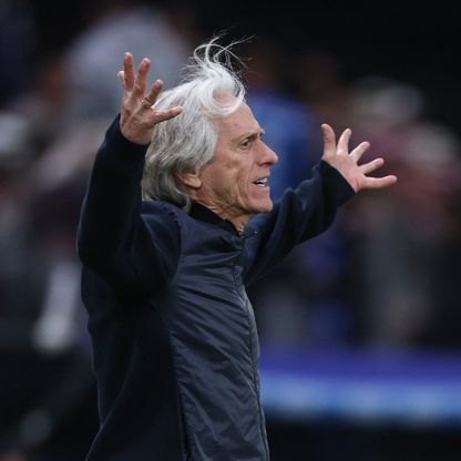 الهلال يستنكر "افتراءات" مدربه السابق جيسوس ويرفع شكوى ضده