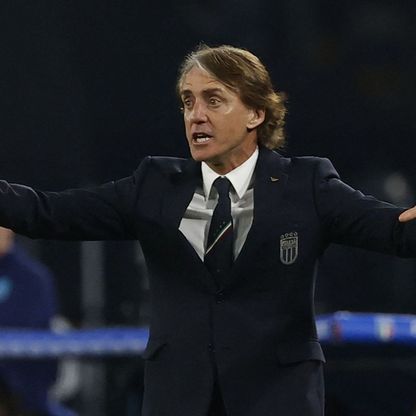 هل سيعود روبرتو مانشيني لتدريب المنتخب الإيطالي؟