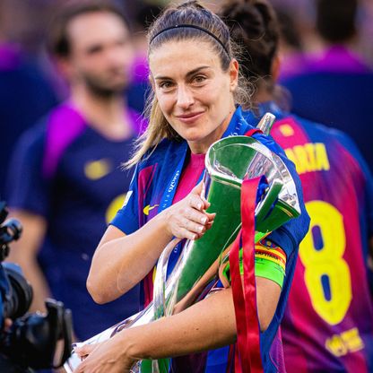 بوتياس نجمة برشلونة أفضل لاعبة في دوري أبطال أوروبا