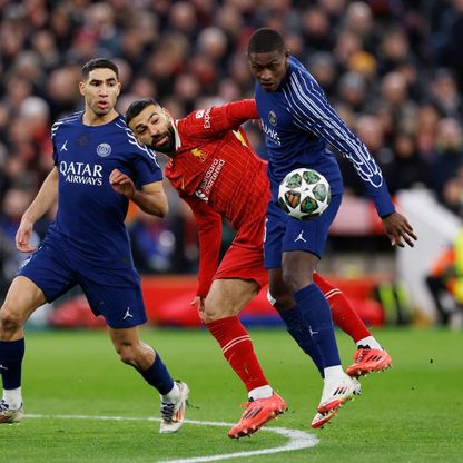 صلاح وحكيمي ضمن ترشيحات تشكيلة فيفبرو المثالية لعام 2025