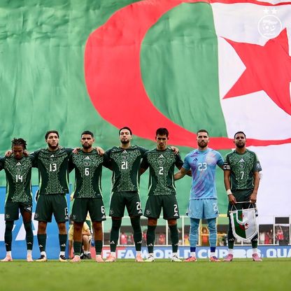 الجزائر تنجو من فخ أوغندا وعمورة يتجاوز محمد صلاح في عدد الأهداف