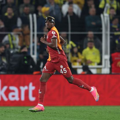 الهلال يقتحم السباق مجدداً بـ"عرض رسمي" لضمّ أوسيمين من نابولي