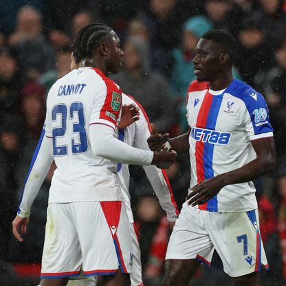 كريستال بالاس يزيد من آلام ليفربول ويطيح به من كأس الرابطة