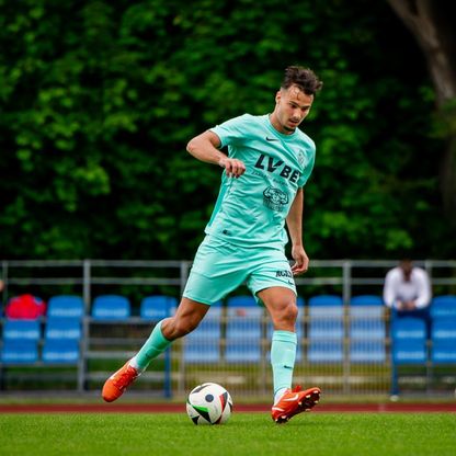 وسط صراع الأهلي والزمالك.. أسد الحملاوي يترك فريقه "دون إذن"