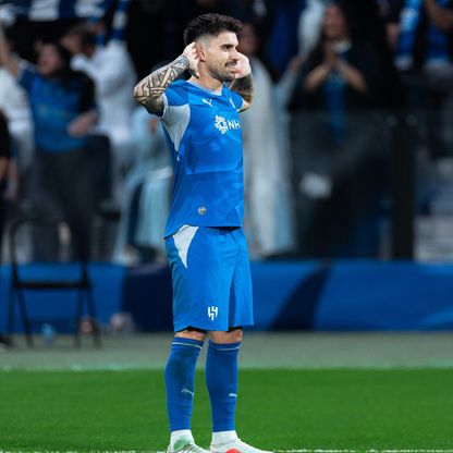 شاهد.. طردان و3 أهداف في فوز الهلال المثير على الغرافة بأبطال آسيا