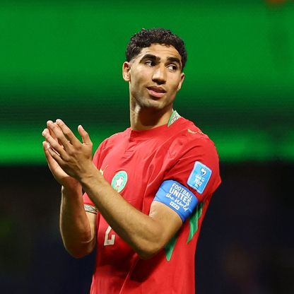 حكيمي يحصد جائزة الأفضل ويشكر جماهير المغرب