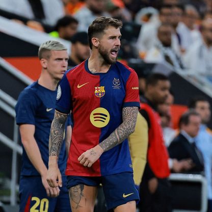 برشلونة يعلن غياب المدافع الأساسي عن 8 مباريات بسبب الإصابة